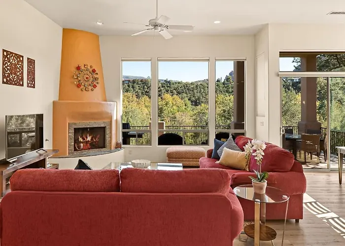 Hébergement de vacances Luxe Design With Amazing Views - Creek Access *